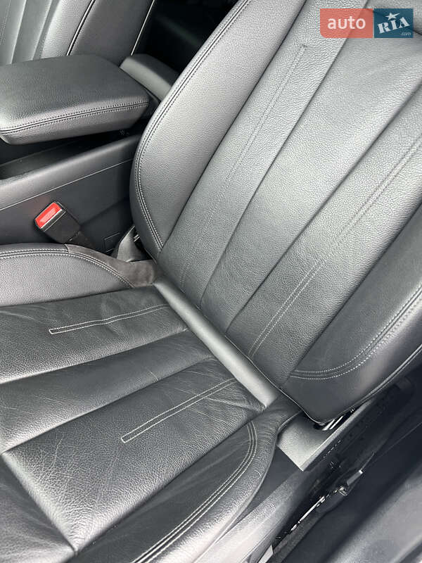 Седан Audi A4 2016 в Івано-Франківську