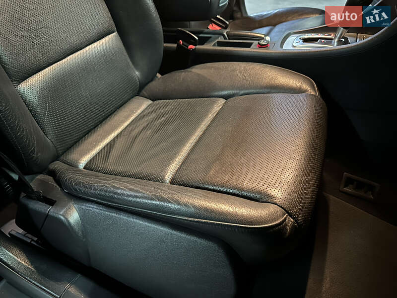 Седан Audi A4 2005 в Днепре