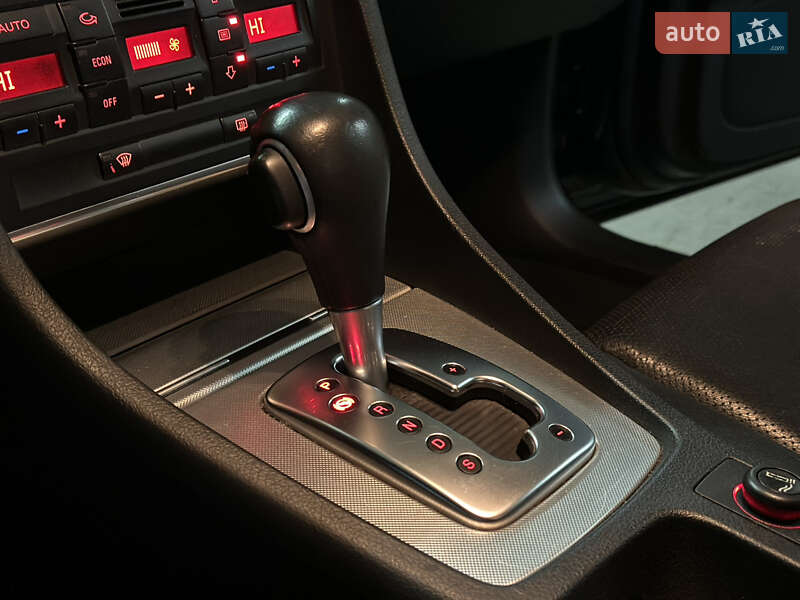 Седан Audi A4 2005 в Днепре