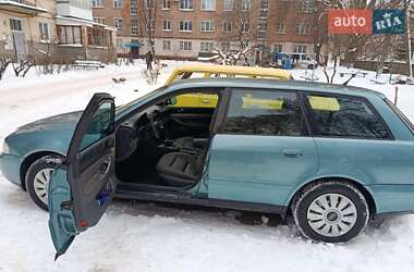 Універсал Audi A4 2001 в Білопіллі