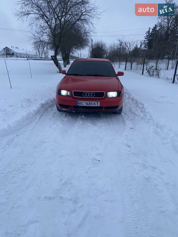 Седан Audi A4 1995 в Тернополі