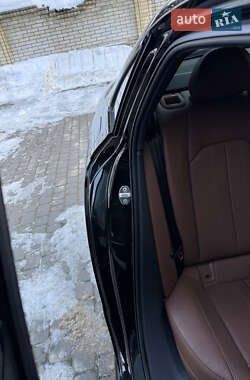 Седан Audi A4 2022 в Львове
