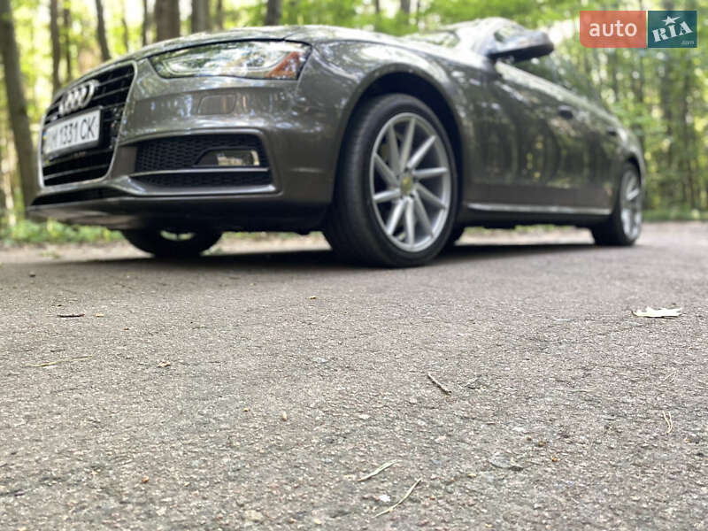 Седан Audi A4 2014 в Житомирі