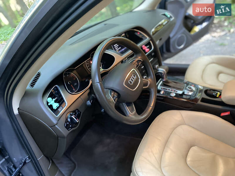 Седан Audi A4 2014 в Житомирі