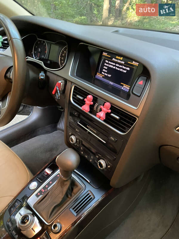 Седан Audi A4 2014 в Житомирі