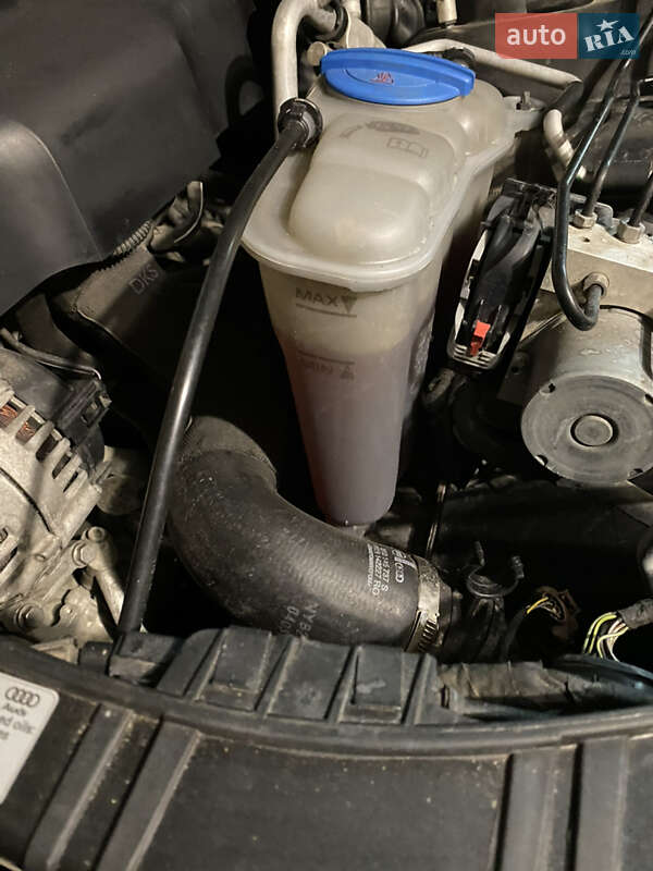 Седан Audi A4 2014 в Житомирі