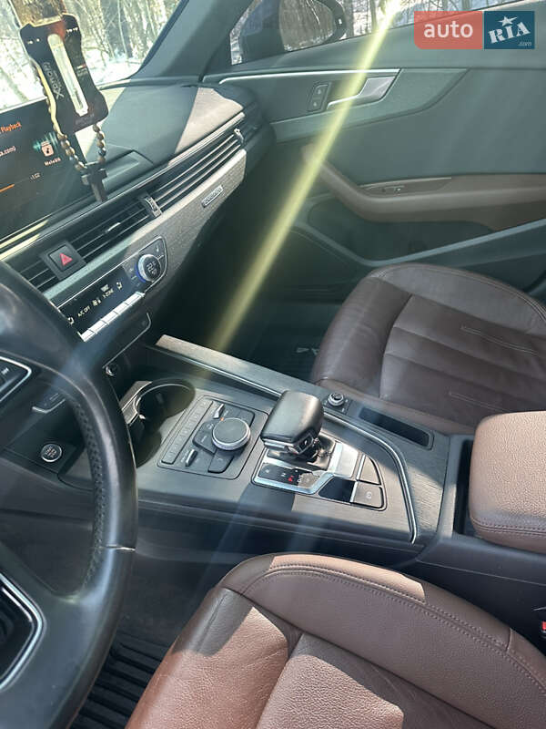 Седан Audi A4 2016 в Крижополі