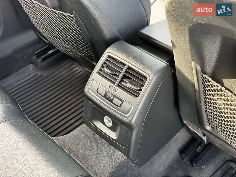 Седан Audi A4 2018 в Києві