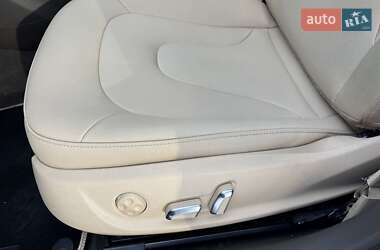 Седан Audi A4 2012 в Львове