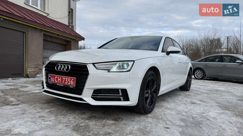 Седан Audi A4 2017 в Львові