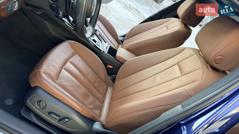 Седан Audi A4 2020 в Дніпрі