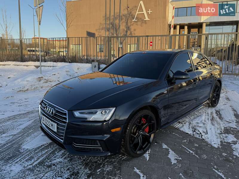 Седан Audi A4 2016 в Киеве