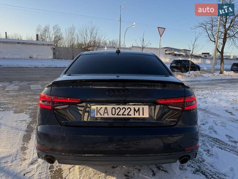 Седан Audi A4 2016 в Киеве