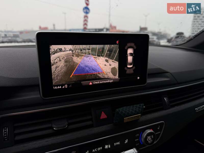 Седан Audi A4 2016 в Киеве