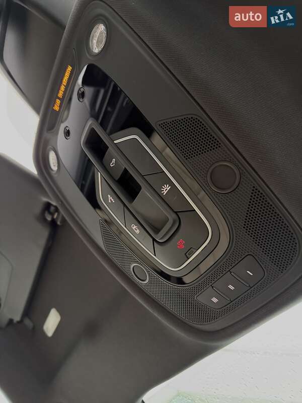 Седан Audi A4 2016 в Киеве