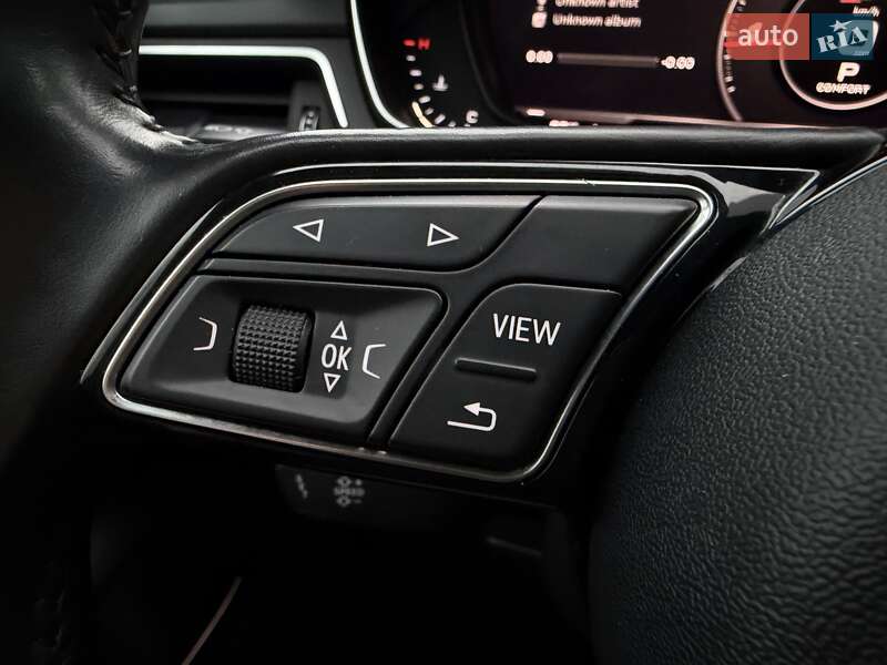 Седан Audi A4 2016 в Киеве