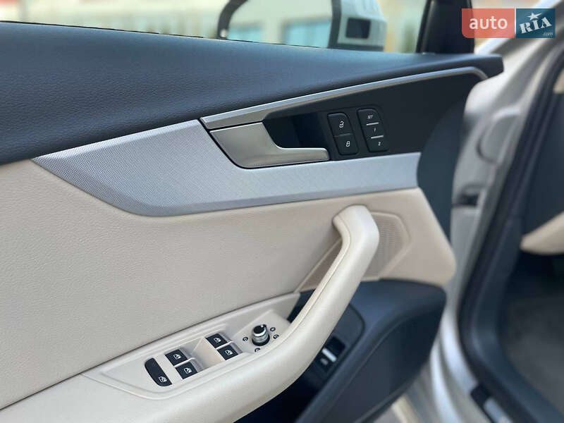 Седан Audi A4 2017 в Луцьку