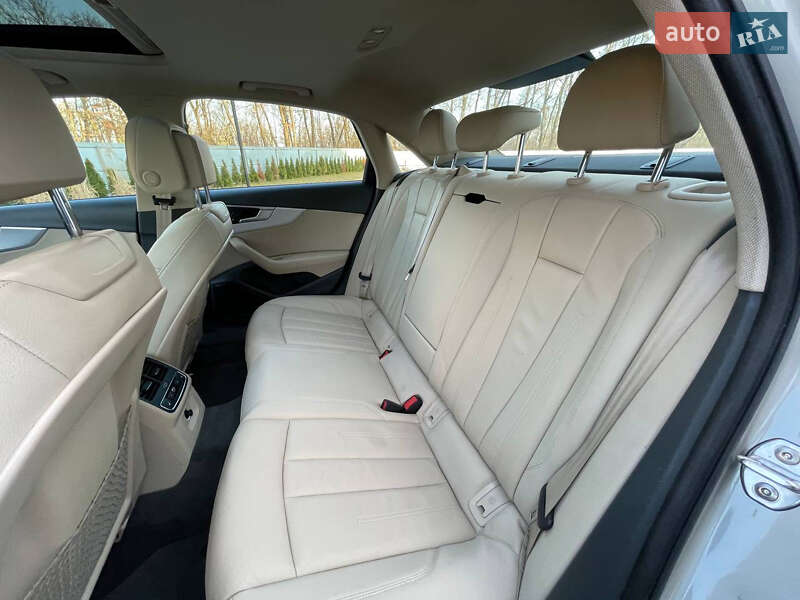 Седан Audi A4 2017 в Луцьку