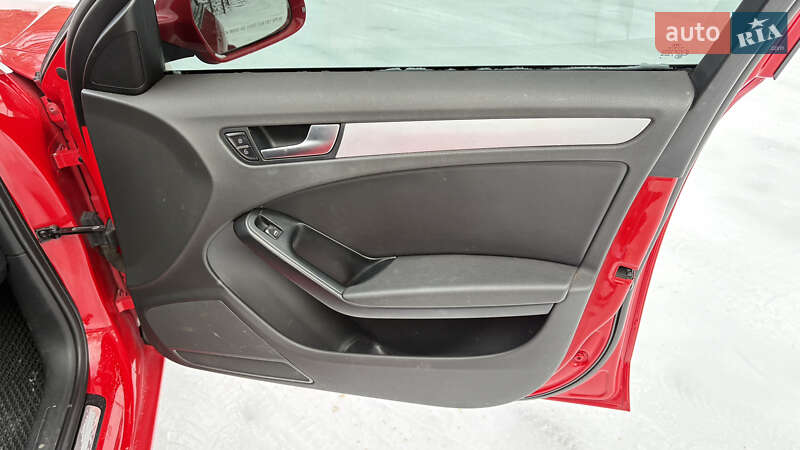 Седан Audi A4 2009 в Диканьці