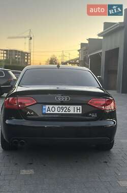 Седан Audi A4 2010 в Ужгороде