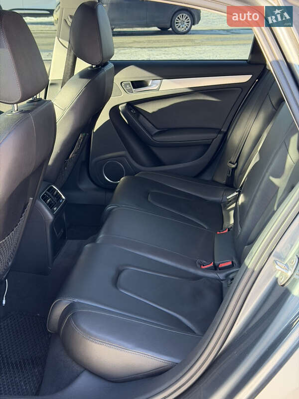 Седан Audi A4 2015 в Броварах