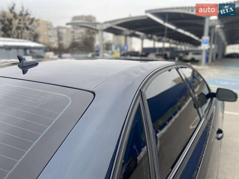 Седан Audi A4 2012 в Львові