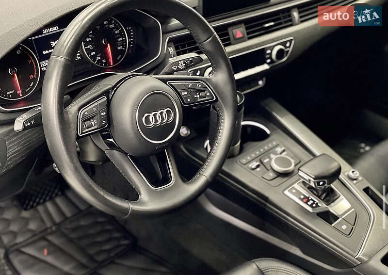 Седан Audi A4 2017 в Одессе