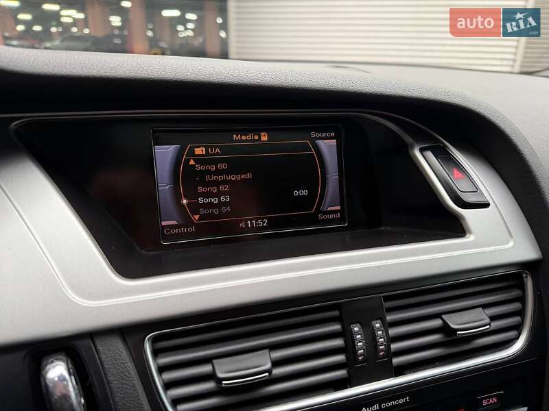 Седан Audi A4 2011 в Києві