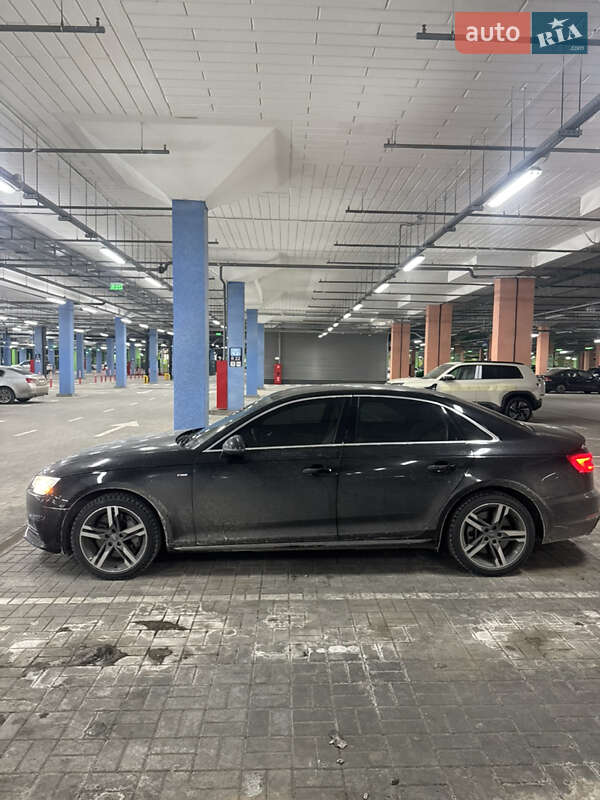 Седан Audi A4 2016 в Киеве