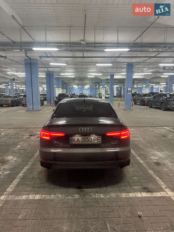 Седан Audi A4 2016 в Киеве