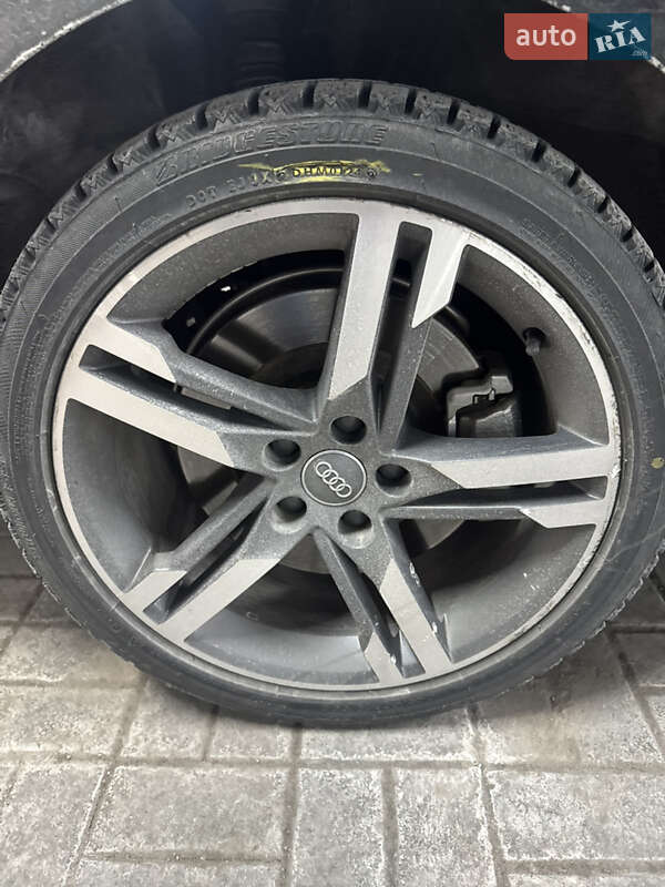 Седан Audi A4 2016 в Києві