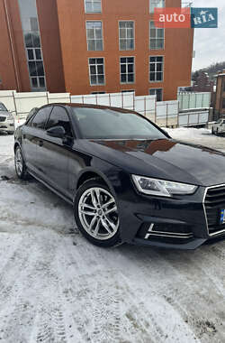 Седан Audi A4 2017 в Києві