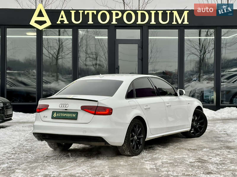 Седан Audi A4 2014 в Києві