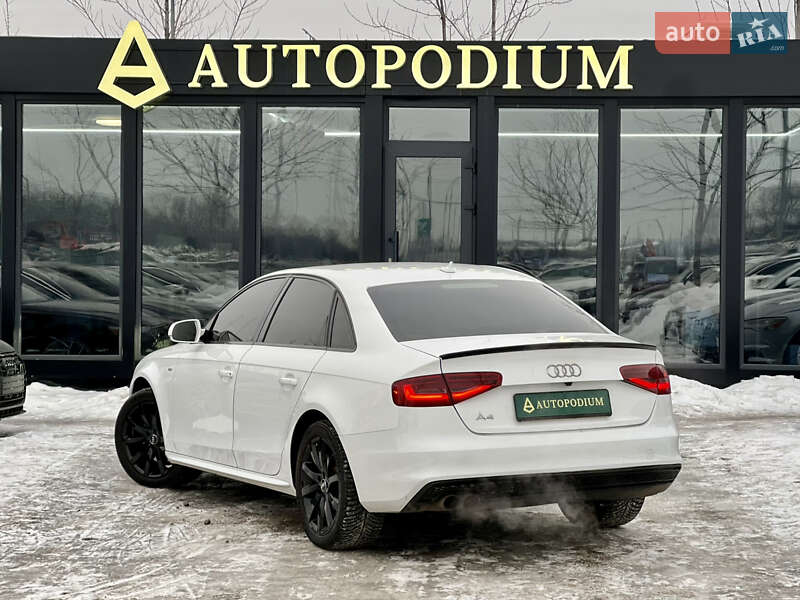 Седан Audi A4 2014 в Києві