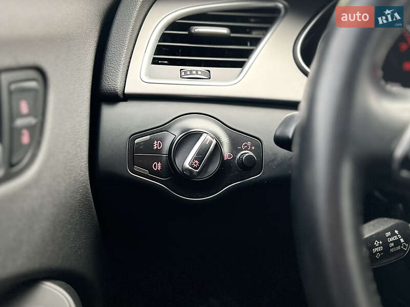 Седан Audi A4 2014 в Києві