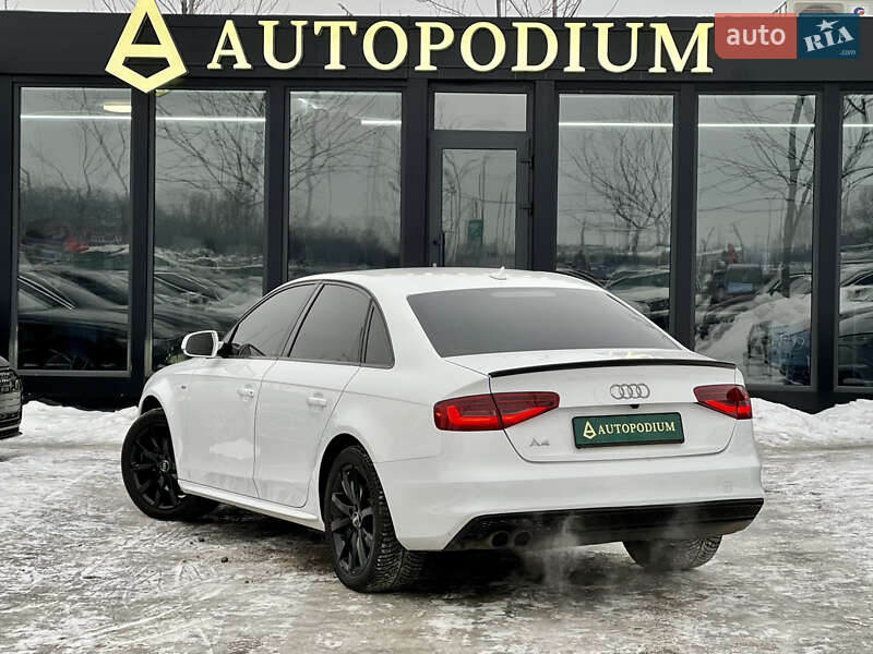 Седан Audi A4 2014 в Києві