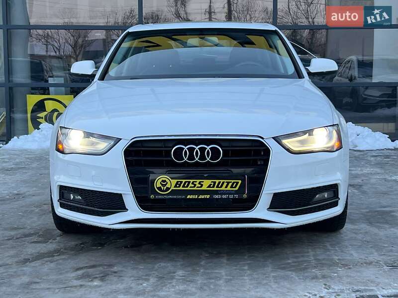 Седан Audi A4 2014 в Івано-Франківську