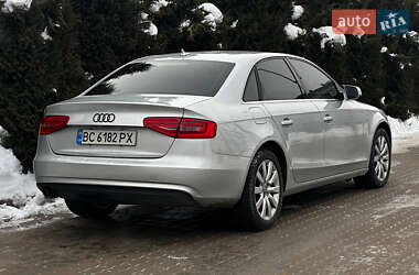 Седан Audi A4 2013 в Львове