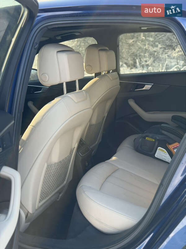 Седан Audi A4 2016 в Харкові