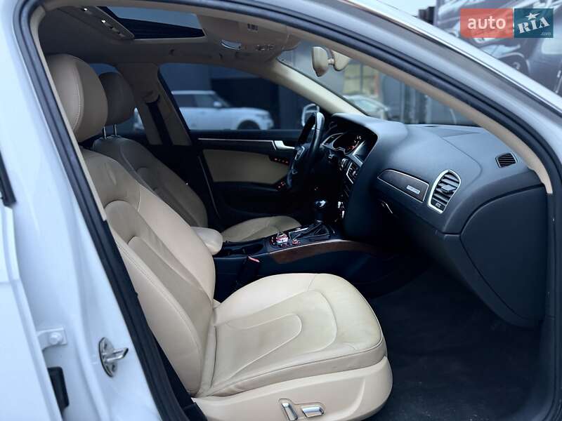 Седан Audi A4 2014 в Львові