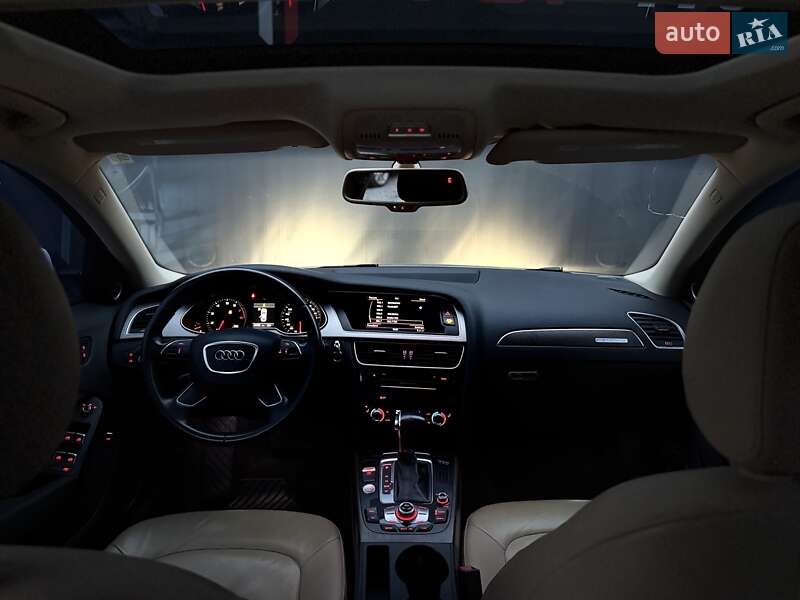 Седан Audi A4 2014 в Львові