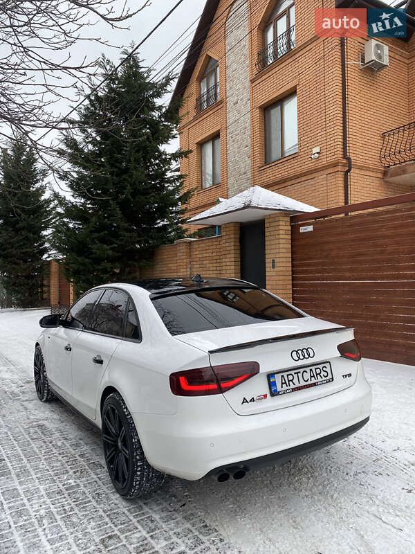 Седан Audi A4 2012 в Одессе
