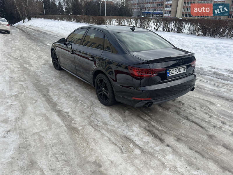 Седан Audi A4 2017 в Львове
