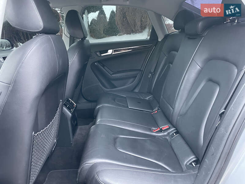 Седан Audi A4 2013 в Яворові