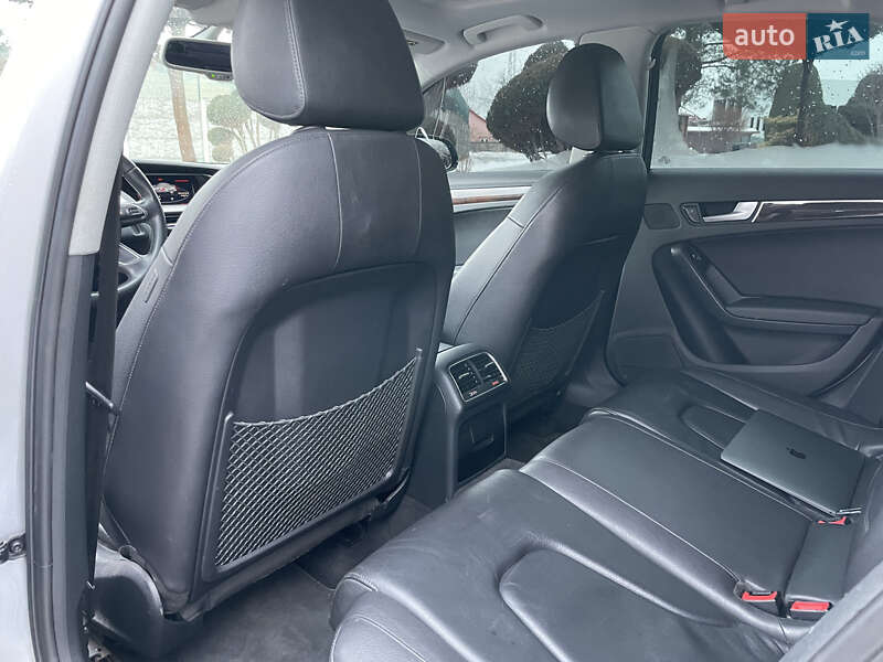Седан Audi A4 2013 в Яворові