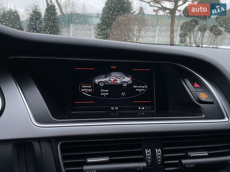 Седан Audi A4 2013 в Яворові