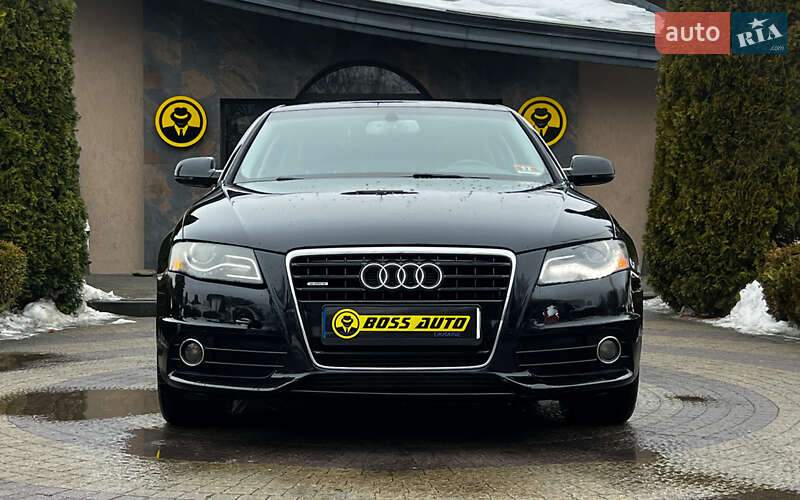 Седан Audi A4 2011 в Львове