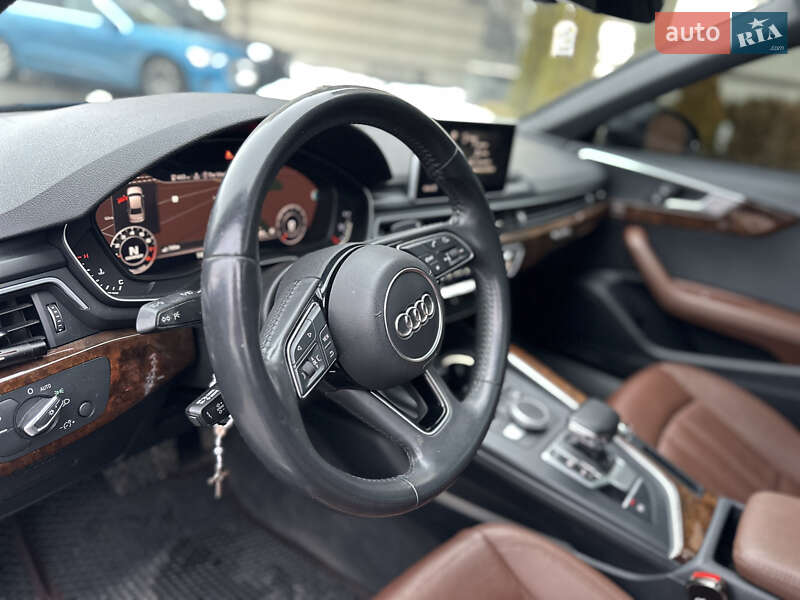 Седан Audi A4 2018 в Шептицькому