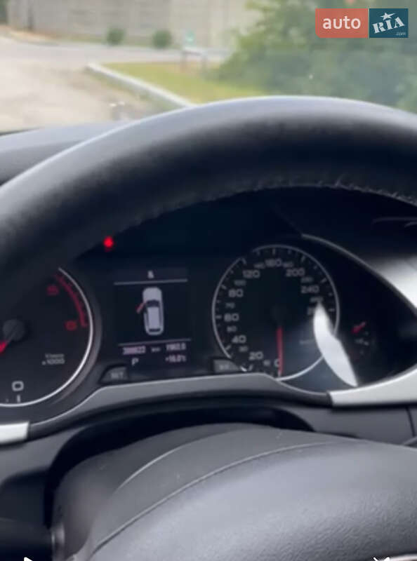 Универсал Audi A4 2011 в Берегово