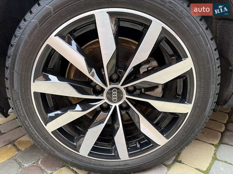 Седан Audi A4 2023 в Вінниці